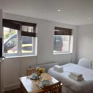 Sparrow 2c Apartment