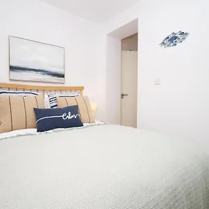  Apartment Coastal Penarth Dream! Close To Superb Location Near Bars And Restaurants! Dog Friendly And Welcome Breakfast Pack! United Kingdom